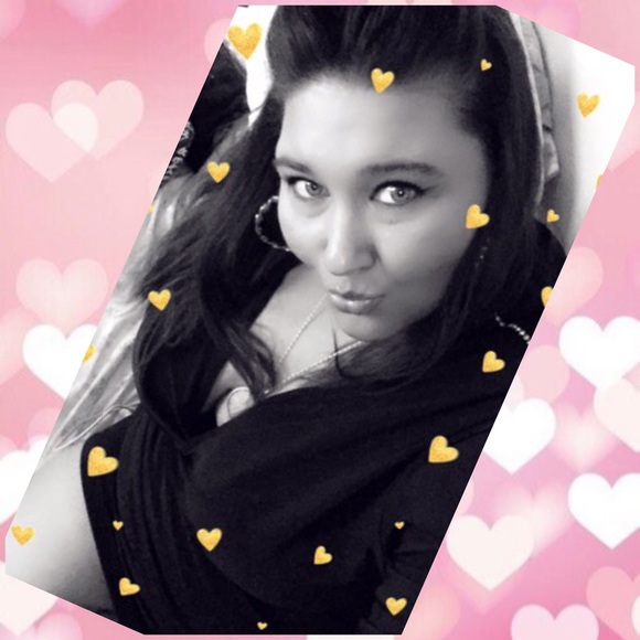 Meet your Posher, Angela - Picture 4 of 11